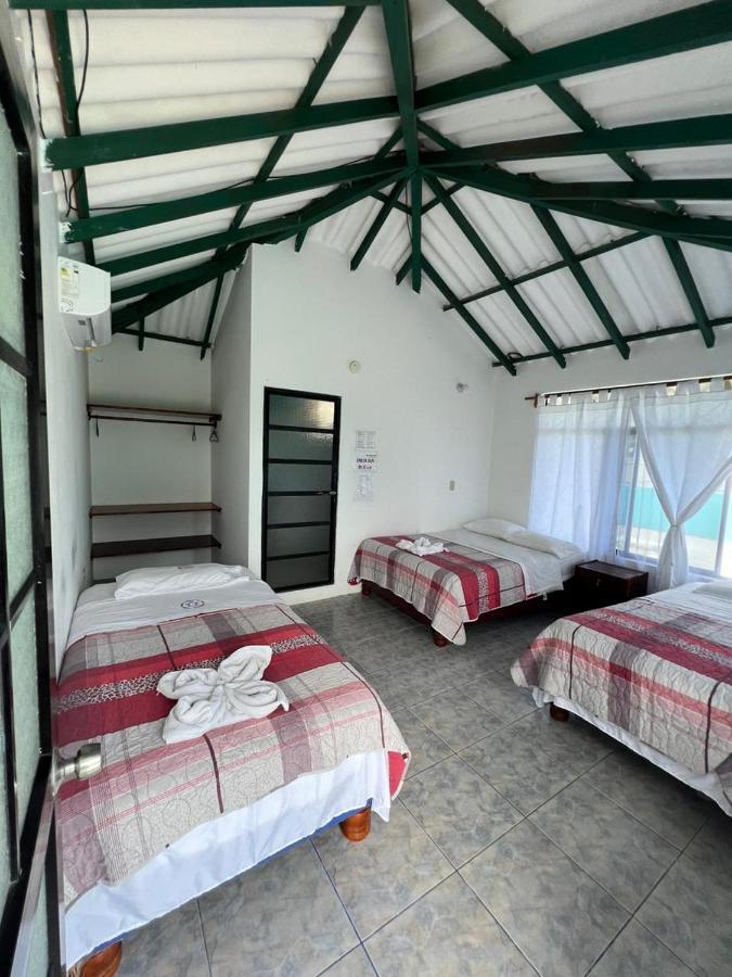 Hostal Brisas Del Mar Пуерто Виламил Екстериор снимка